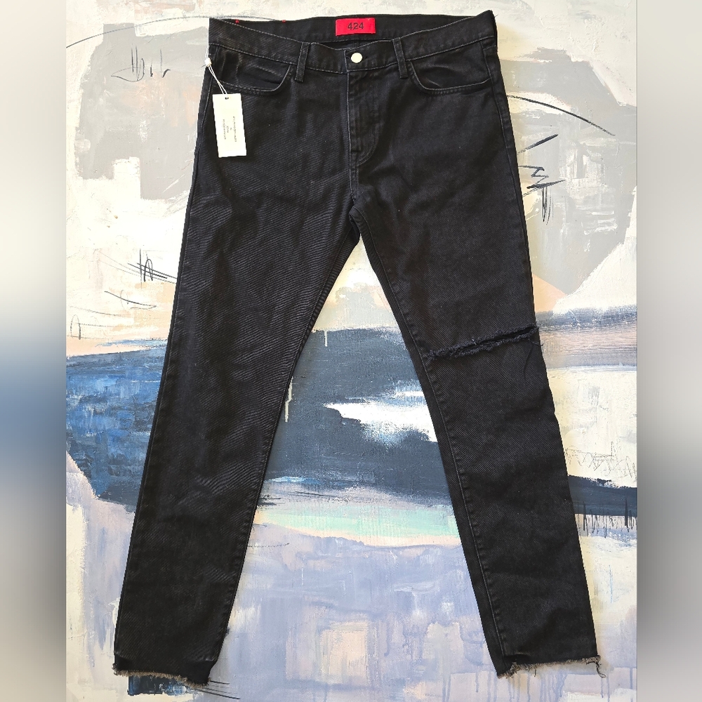 NWT 424 On Fairfax Distressed Black Denim Jeans Size 33 Inseam 31" Made in LA